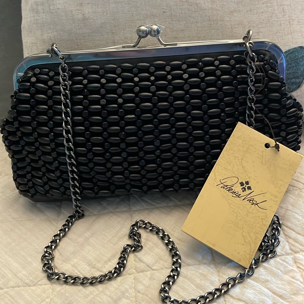 Patricia Nash RARE “WOOD BEAD COLLECTION”Clutch w/removable shoulder chain - NWT